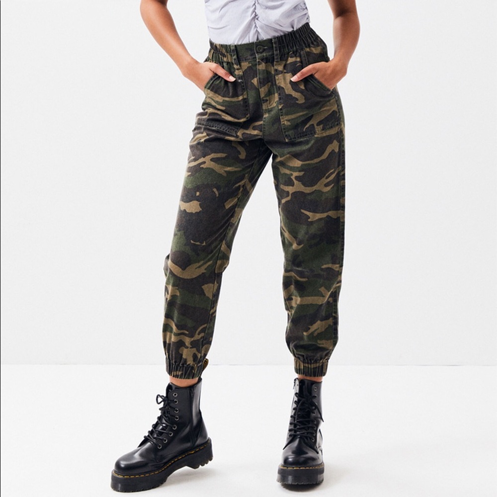 PS / LA Camo Cargo Joggers